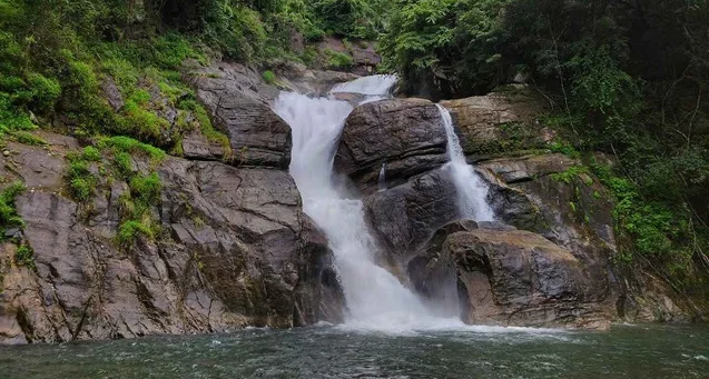 Kallar waterfalls