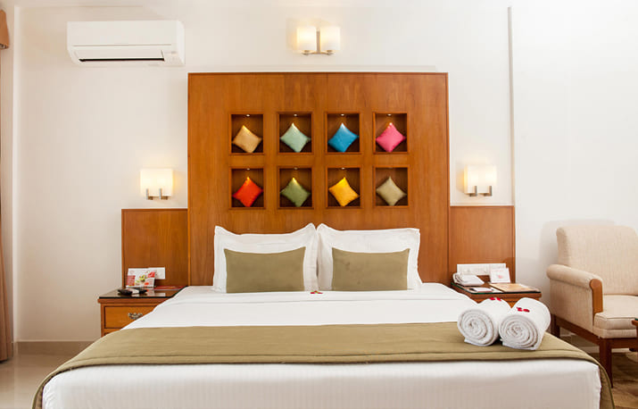 hotels in munnar for honeymoon